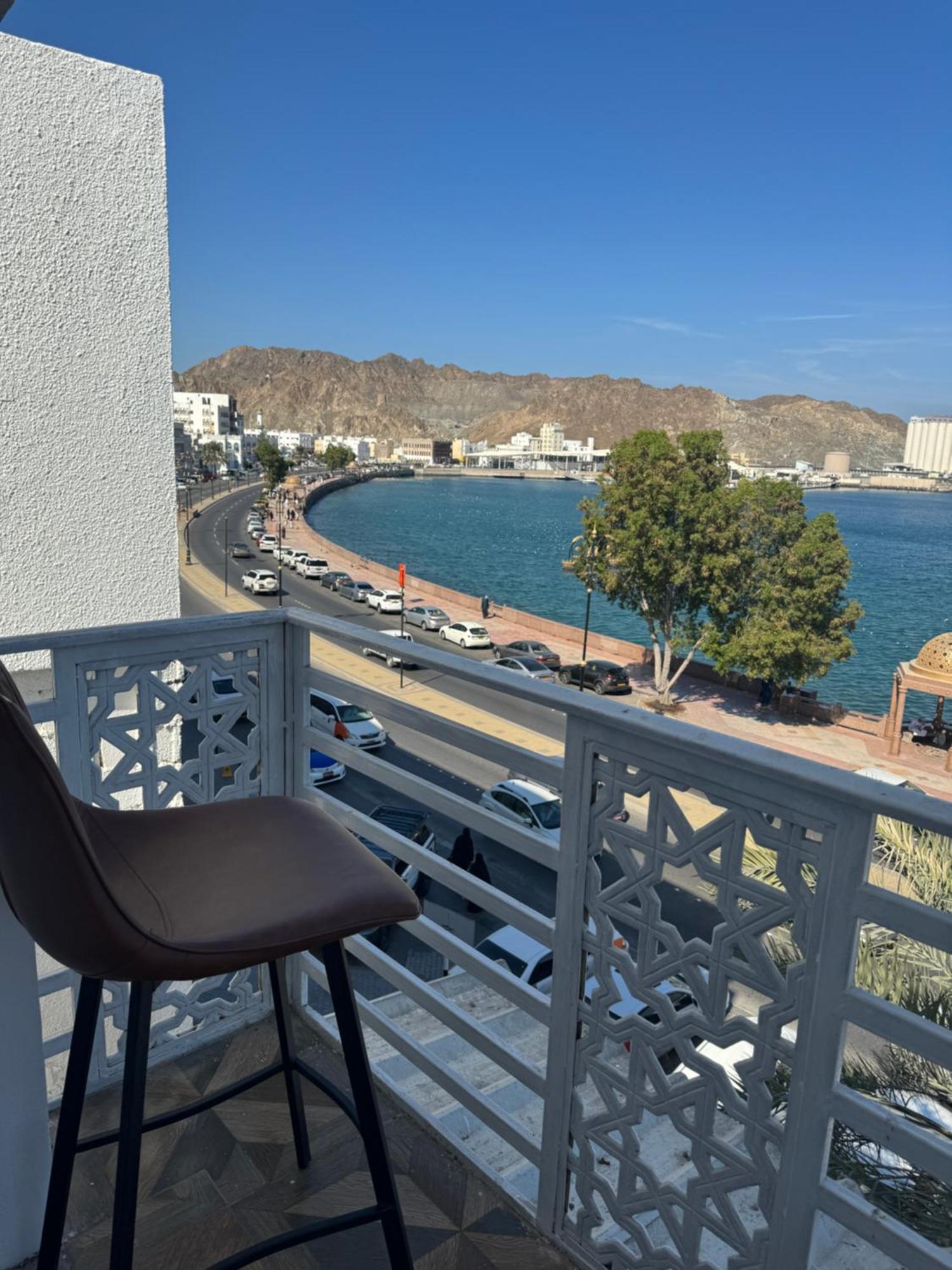 Muttrah Souq And Sea View Lägenhet Muscat Exteriör bild